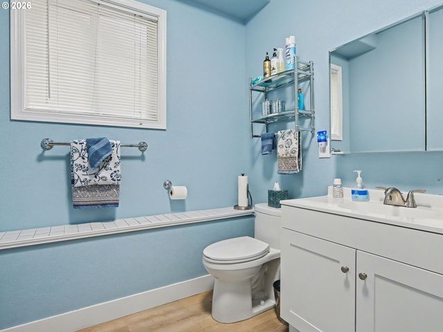 28705 Se HALEY Rd, Boring, OR 97009