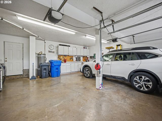 28705 Se HALEY Rd, Boring, OR 97009