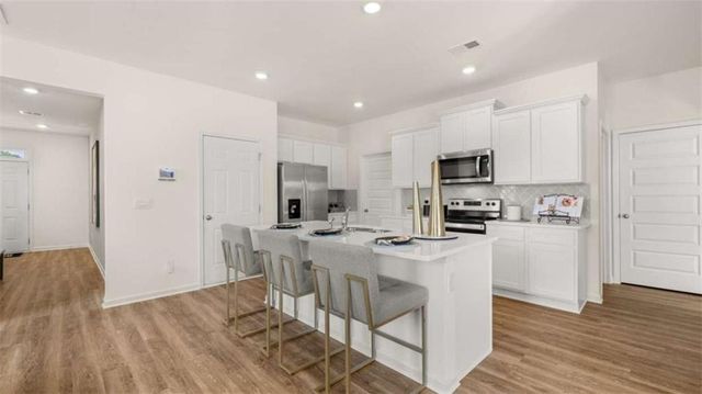 11964 Aukerman Way, Hampton, GA 30228