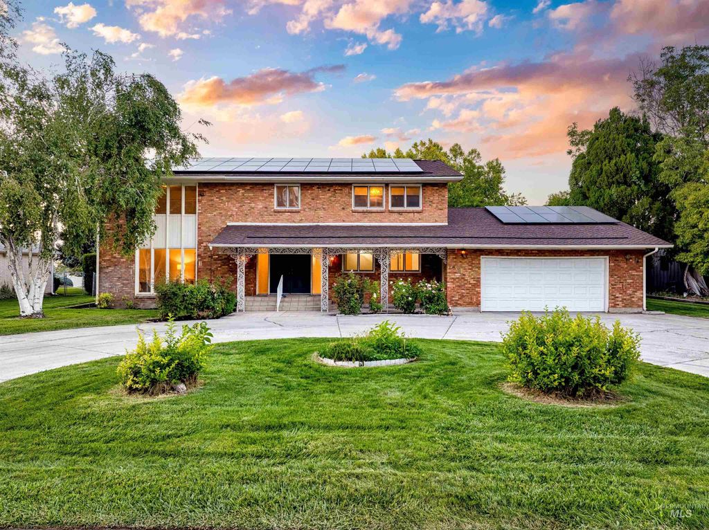 10326 W Stardust Dr, Boise, ID 83709