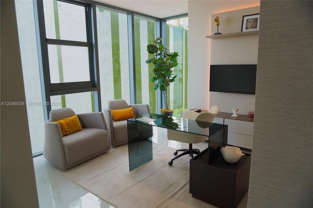 725 NE 24 St 401, Miami, FL 33137