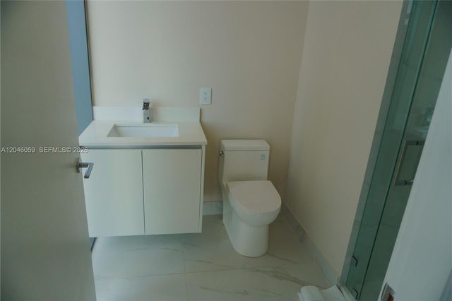 725 NE 24 St 401, Miami, FL 33137