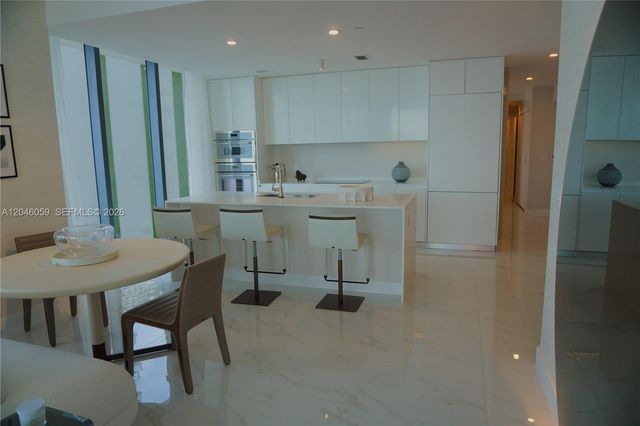 725 NE 24 St 401, Miami, FL 33137
