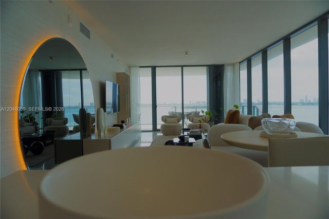725 NE 24 St 401, Miami, FL 33137