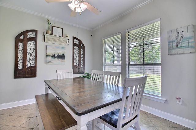 31025 Lake Spring Dr, Walker, LA 70785