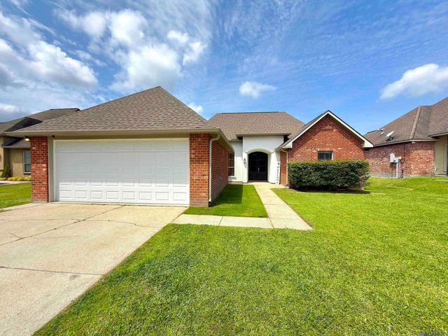 31025 Lake Spring Dr, Walker, LA 70785