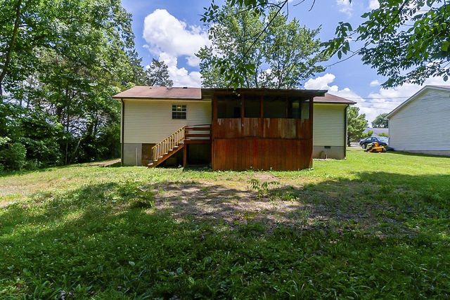 568 Woodcrest Dr, La Vergne, TN 37086
