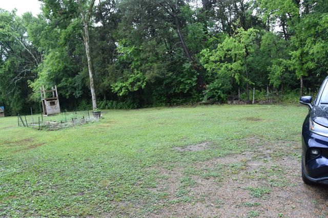 568 Woodcrest Dr, La Vergne, TN 37086