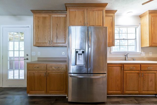 568 Woodcrest Dr, La Vergne, TN 37086