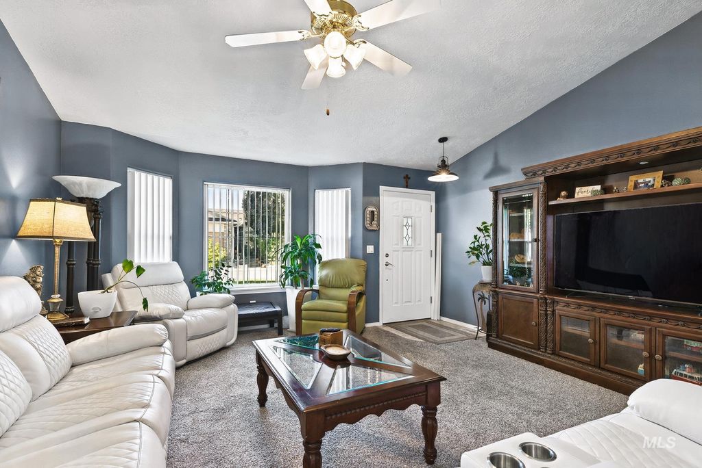 831 S Bristol, Nampa, ID 83651 photo 3