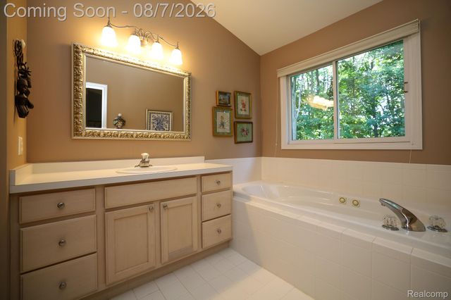 3531 Stoneridge Court, Commerce Charter Township, MI 48382