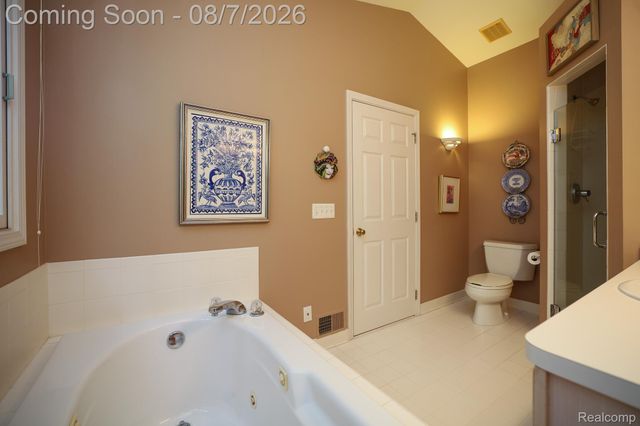 3531 Stoneridge Court, Commerce Charter Township, MI 48382