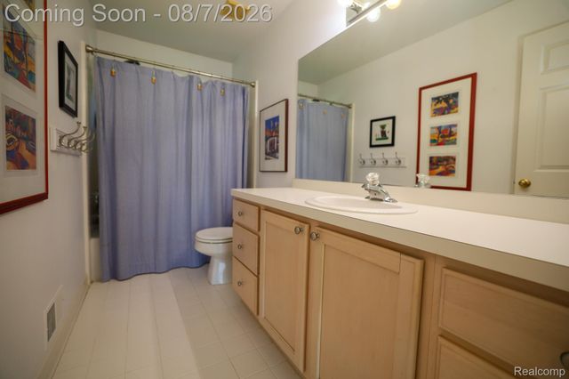 3531 Stoneridge Court, Commerce Charter Township, MI 48382
