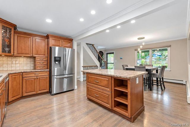 15 Hillcrest Avenue, Port Jefferson, NY 11777
