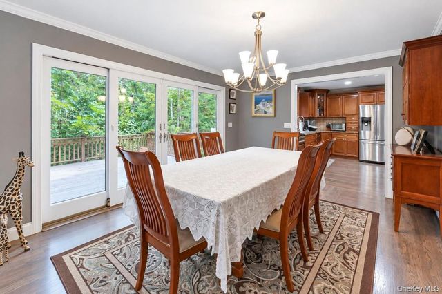 15 Hillcrest Avenue, Port Jefferson, NY 11777