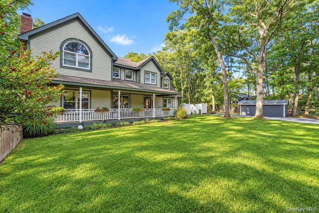 15 Hillcrest Avenue, Port Jefferson, NY 11777