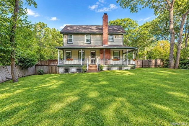 15 Hillcrest Avenue, Port Jefferson, NY 11777