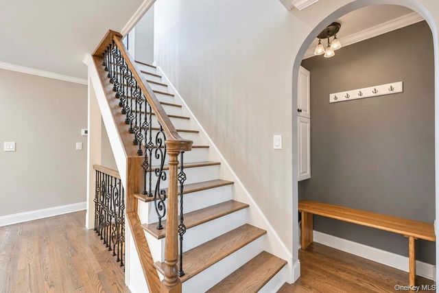 15 Hillcrest Avenue, Port Jefferson, NY 11777