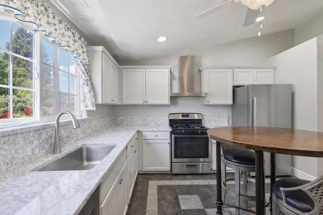 5482 Mesa Road, Gilroy, CA 95020