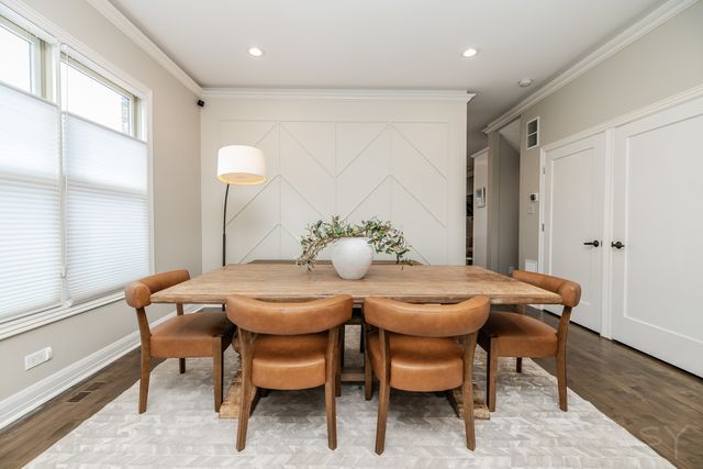 3238 N PIONEER Avenue, Chicago, IL 60634
