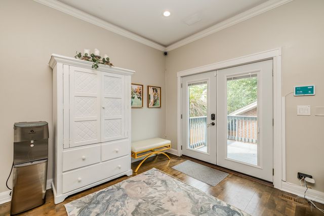 3238 N PIONEER Avenue, Chicago, IL 60634
