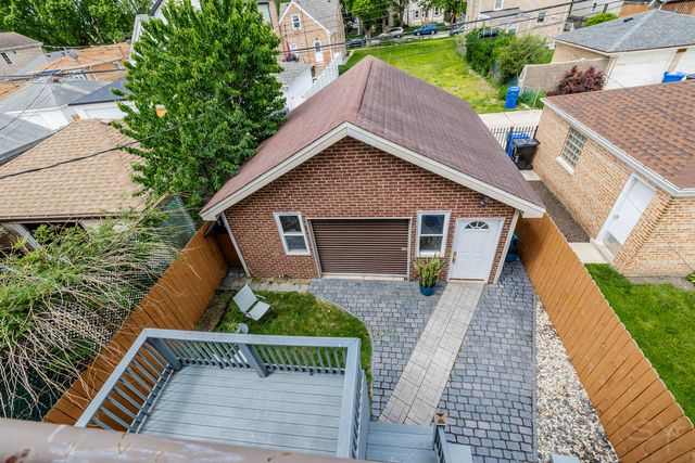 3238 N PIONEER Avenue, Chicago, IL 60634