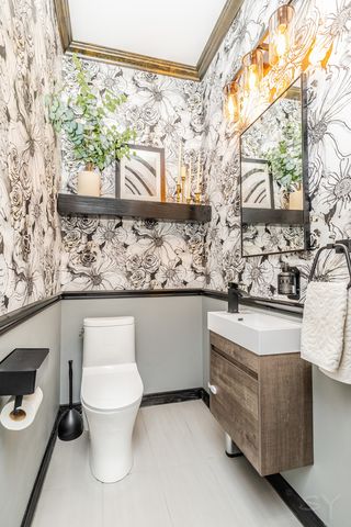 3238 N PIONEER Avenue, Chicago, IL 60634