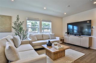 6392 Sierra Vista 5, Fontana, CA 92336