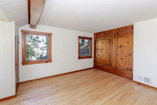 3853 Eureka Drive, Studio City, CA 91604