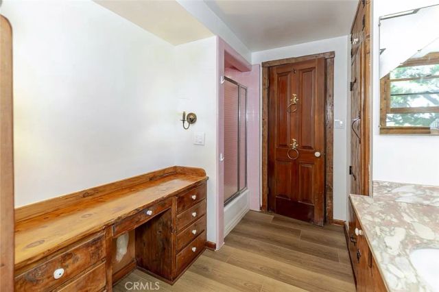 3853 Eureka Drive, Studio City, CA 91604