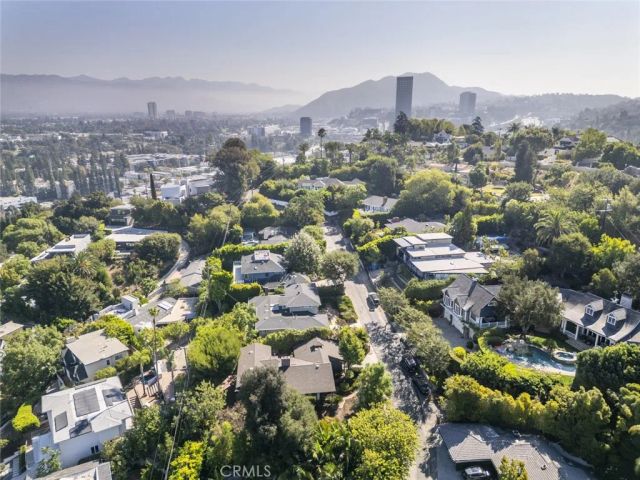 3853 Eureka Drive, Studio City, CA 91604