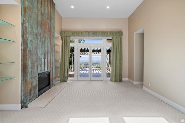 6394 S CANYON COVE DR, Holladay, UT 84121