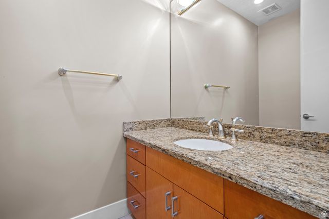 6394 S CANYON COVE DR, Holladay, UT 84121