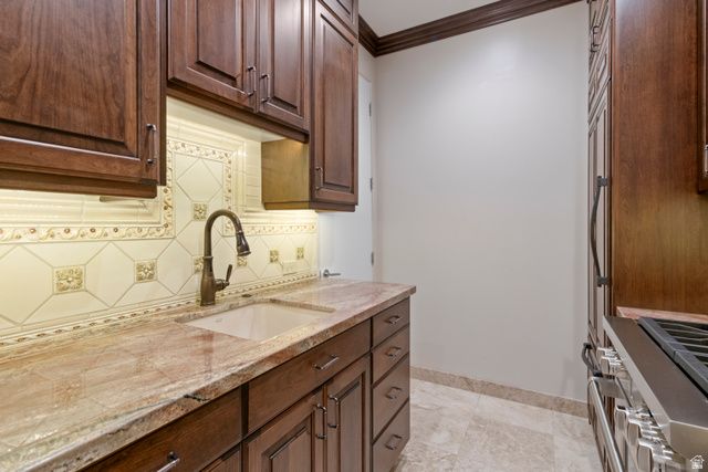 6394 S CANYON COVE DR, Holladay, UT 84121