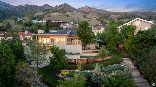 6394 S CANYON COVE DR, Holladay, UT 84121