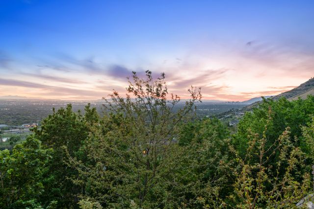 6394 S CANYON COVE DR, Holladay, UT 84121