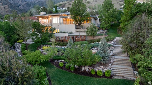 6394 S CANYON COVE DR, Holladay, UT 84121