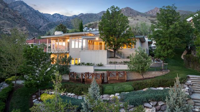 6394 S CANYON COVE DR, Holladay, UT 84121