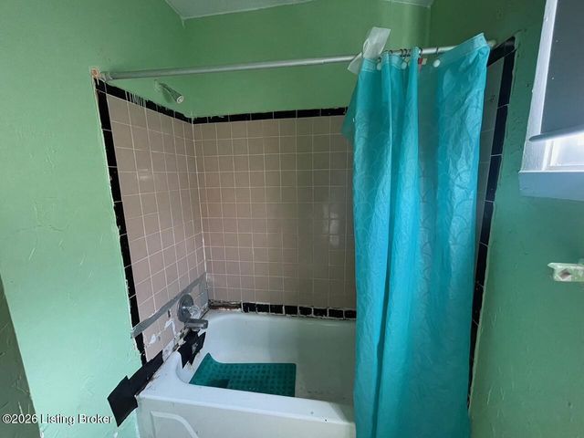 5107 Monticello Ave, Louisville, KY 40218