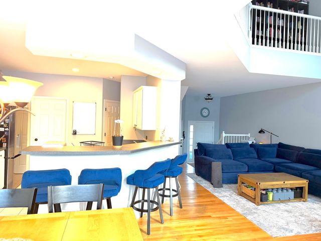 133 River Mist Drive, Oswego, IL 60543