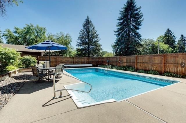 2390 Cohansey Boulevard, Roseville, MN 55113