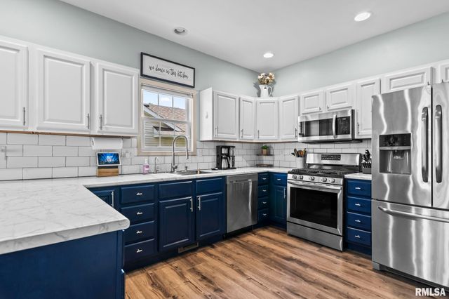 1508 Ptarmigan Drive, Chatham, IL 62629