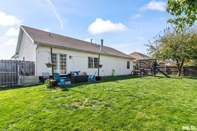 1508 Ptarmigan Drive, Chatham, IL 62629
