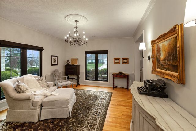 13953 Lake Shore Drive, Clive, IA 50325