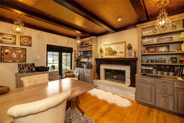 13953 Lake Shore Drive, Clive, IA 50325