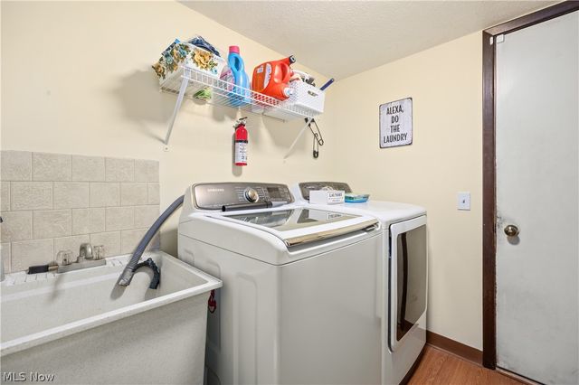 4905 Sassafras Drive, Parma, OH 44129