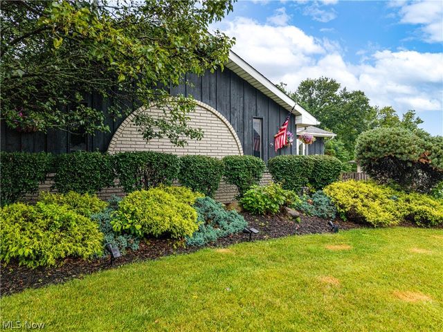 4905 Sassafras Drive, Parma, OH 44129