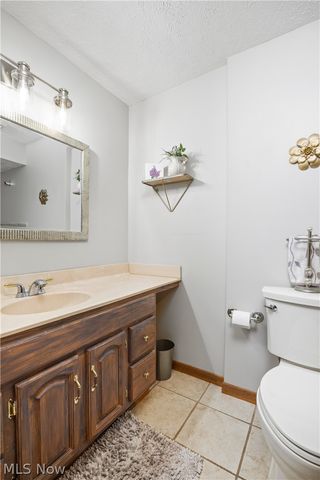 4905 Sassafras Drive, Parma, OH 44129