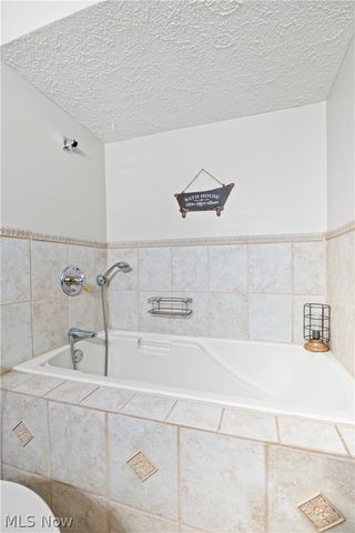 4905 Sassafras Drive, Parma, OH 44129