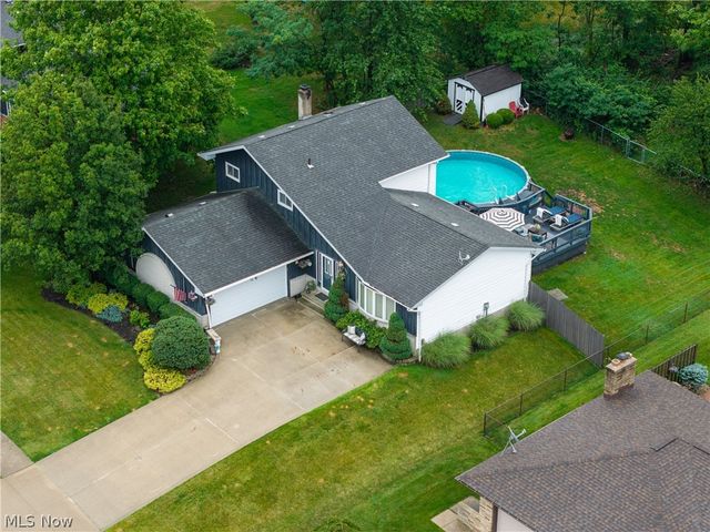 4905 Sassafras Drive, Parma, OH 44129